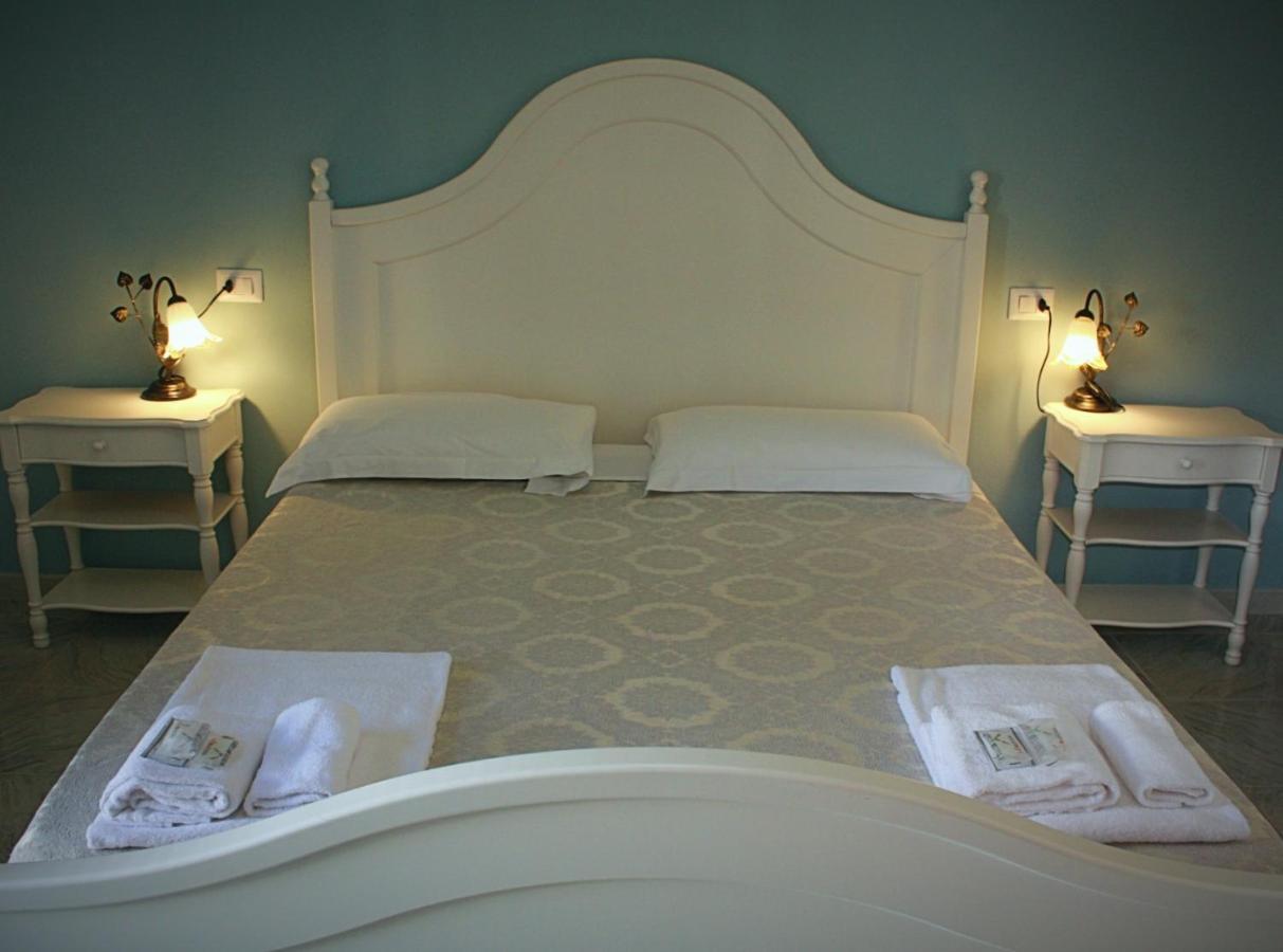 Vila Sejuda Hotell Peschici Exteriör bild